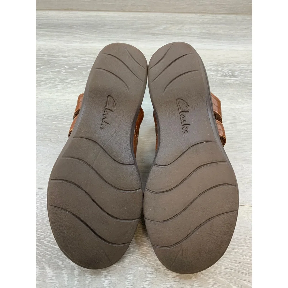 Clarks Women's Leisa Vine Tan Leather Strappy Sandals 9.5 Comfort Casual Shoes